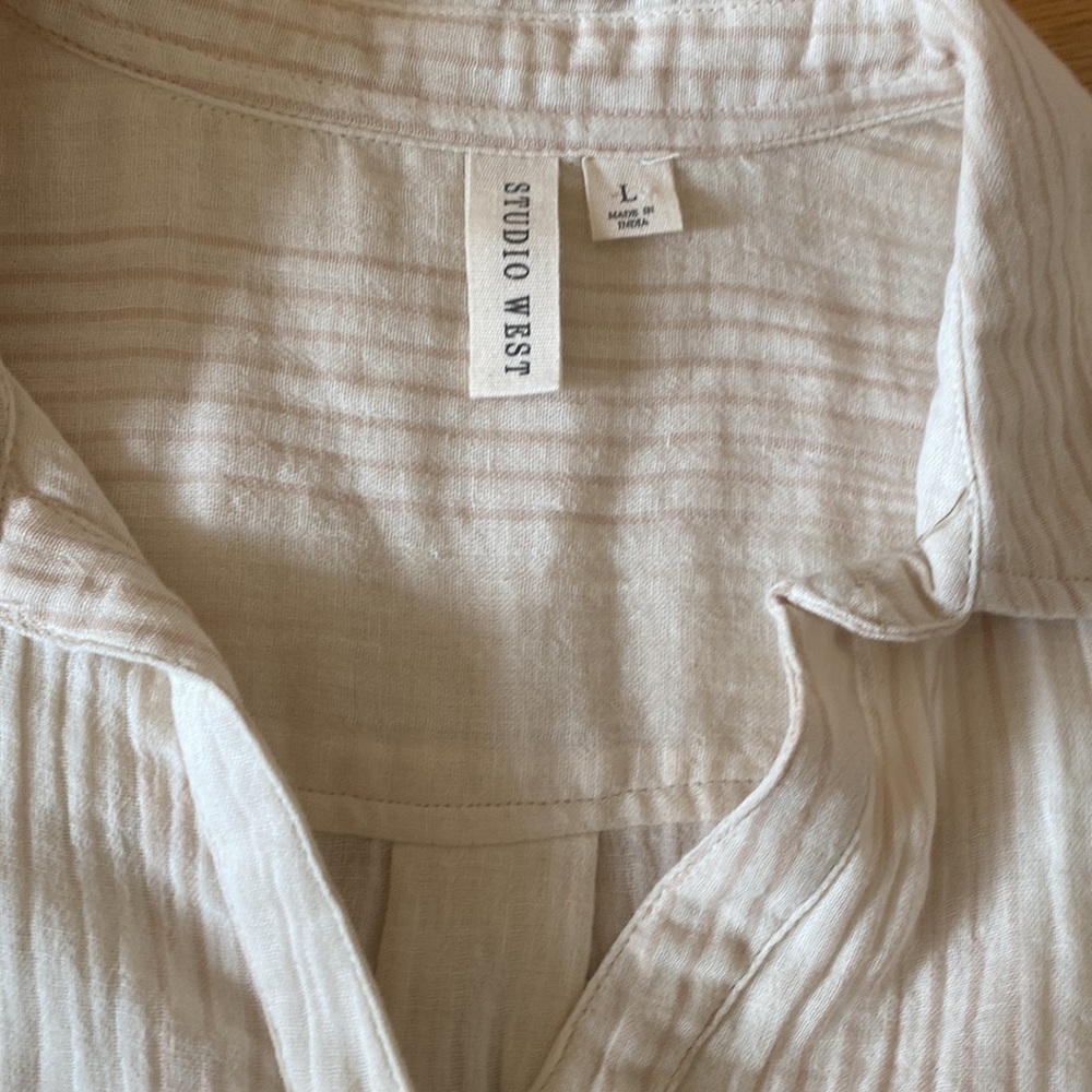 STUDIO WEST - Button down top - Picture 3 of 9